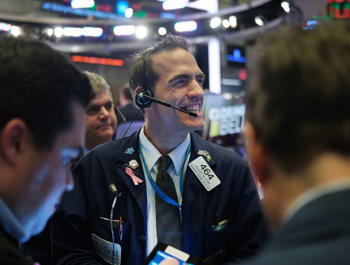 Giới đầu tư thận trọng chờ kết quả cuộc họp của Fed 